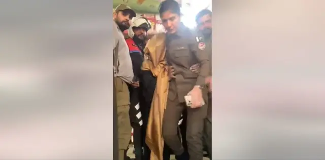 সবচেয়ে দুঃসাধ্য কাজ ছিলো ওই নারীকে নিরাপদে বের করে আনা।"