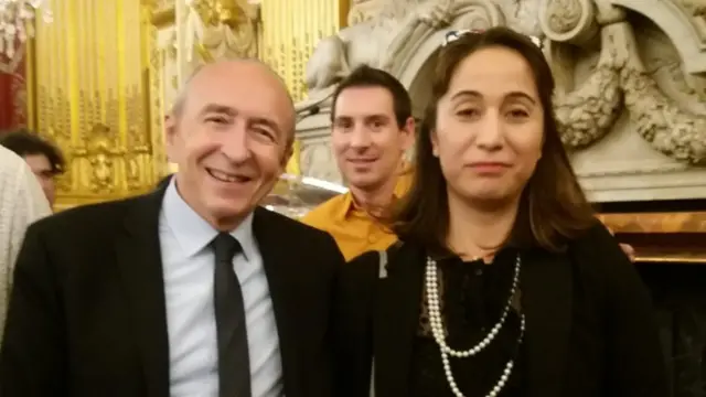 Баҳор Будо Лион шаҳрининг собиқ ҳокими Жерар Коллом билан.