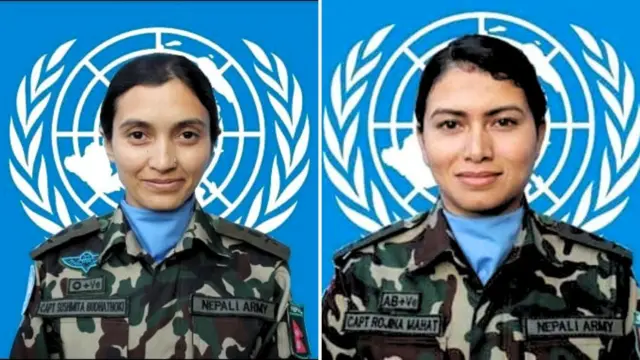 सहसेनानी सुस्मिता बुढाथोकी (बायाँ) र रोजीना महत