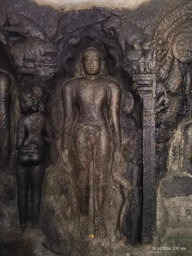 சோழர், சமணம் 