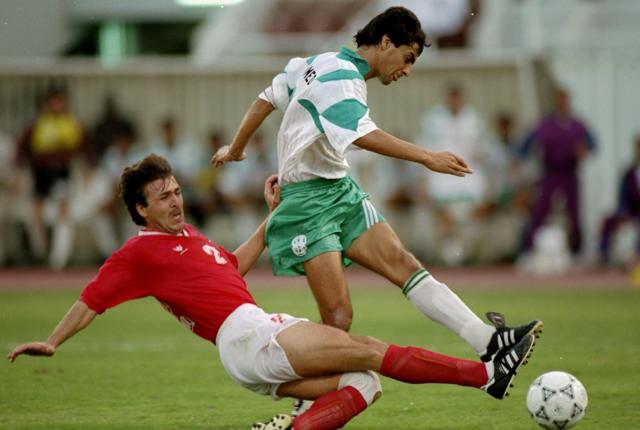 جواد زرینچه در دیدار مقابل عراق در انتخابی جام جهانی ۱۹۹۴