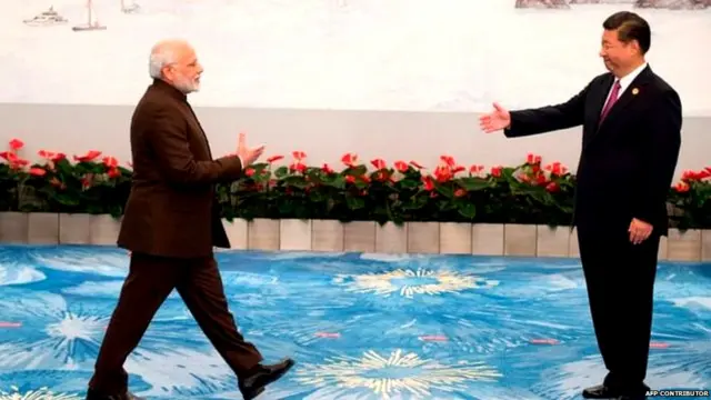 भारत के प्रधानमंत्री नरेंद्र मोदी और चीन के राष्ट्रपति शी जिनपिंग