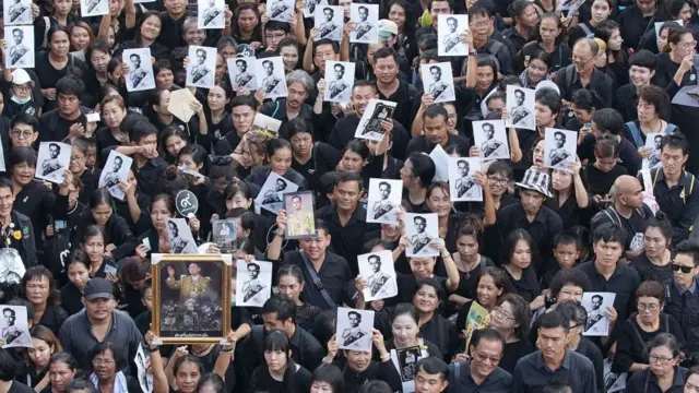 மன்னர் பூமிபோன் அடூன்யடேட்டின்