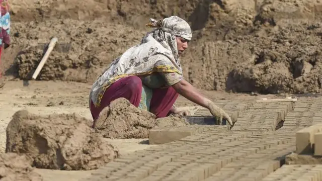خښتې