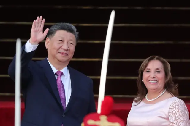 Xi Jinping y Dina Boluarte.