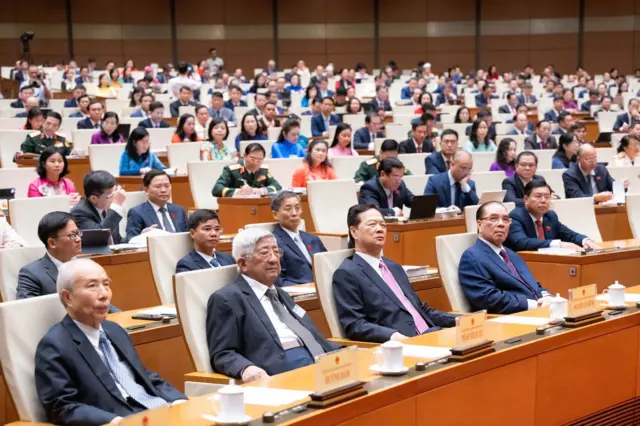 Ông Nguyễn Tấn Dũng tham gia kỳ họp thứ nhất của Quốc hội khoá 16 