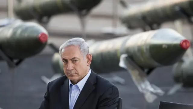 بنیامین نتانیاهو بارها گفته است که به نیروهای ایرانی و لبنانی در سوریه اجازه نخواهد داد تا پایگاهی دائمی برای خود ایجاد کنند