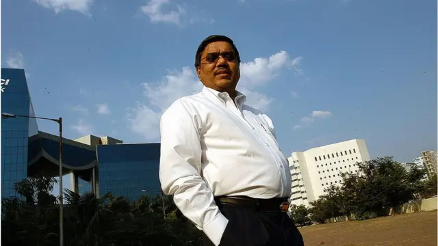 શરૂઆતના સમયમાં કંપની વિદેશથી પાંખિયા, ગિયરબૉક્સ અને ટર્બાઇનની આયાત કરતી અને ભારતમાં ઍસેમ્બલ કરીને તેનું વેચાણ કરતી