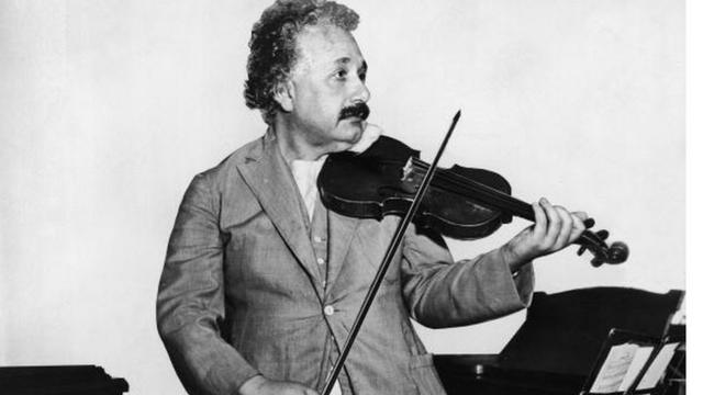 Le célèbre physicien Albert Einstein croyait aux intuitions et aux inspirations