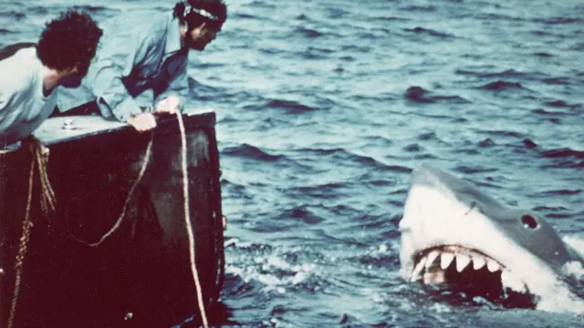 स्टिव्हन स्पिलबर्ग यांचा जॉज'