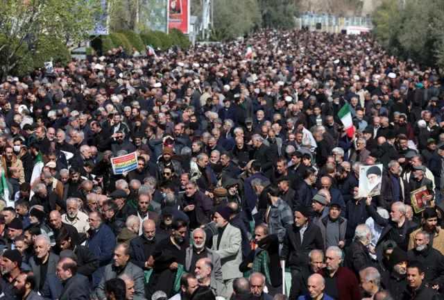 Теҳронда АҚШ-Исроил тажовузига қарши намойишлар. 6 март