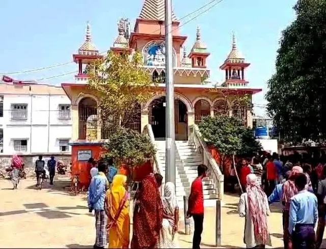 মন্দিরের সিঁড়িতেও উঠতে দেওয়া হত না 'মুচি' সম্প্রদায়ের মানুষকে