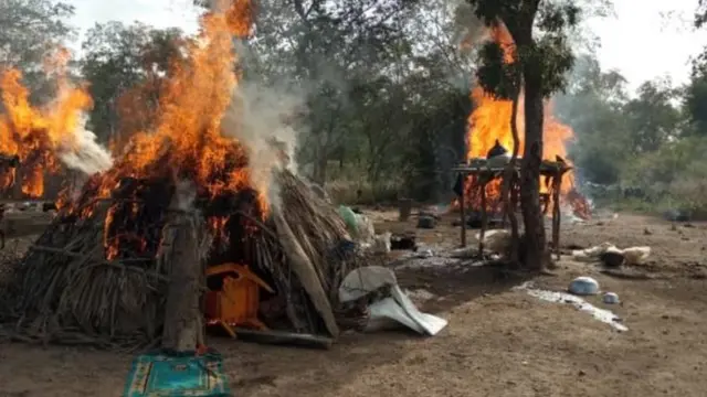 Ndị agha Naịjirịa na Zamfara na-agba ụlọ ndi omekome ọku