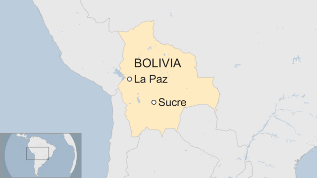A map showing where La Paz and Sucre are in Bolivia