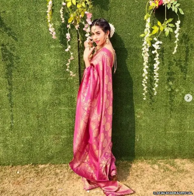 टीवी एक्ट्रेस सेजल शर्मा