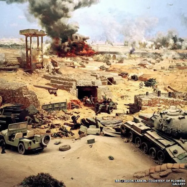 6th of October War Panorama #1 (Cairo, Egypt), 2009 (Credit: Jason Larkin, Courtesy of Flowers Gallery)