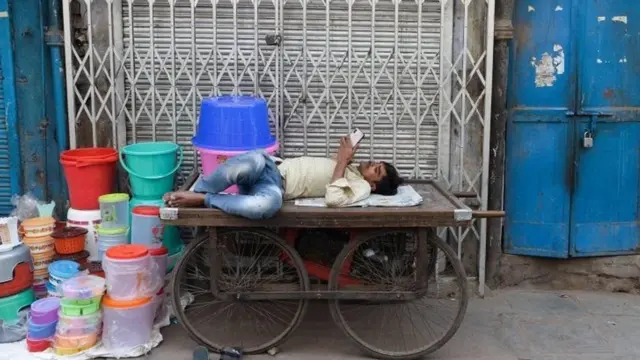 પ્રતીકાત્મક તસવીર