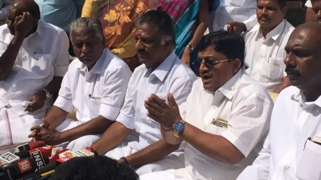 ஓ.பி.எஸ். அணி செய்தியாளர் சந்திப்பு