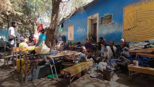 ተፈናቃዮች የተጠለሉበት ትምህርት ቤት፤ ሽረ