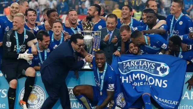 คดีดังกล่าวได้รับความสนใจจากสื่อมวลชนทั่วโลกเนื่องจากนายวิชัย ศรีวัฒนาประภา มหาเศรษฐีเจ้าของธุรกิจคิง เพาเวอร์ เป็นเจ้าของสโมสรฟุตบอลเลสเตอร์ ซิตี้ ชื่อดังของอังกฤษ