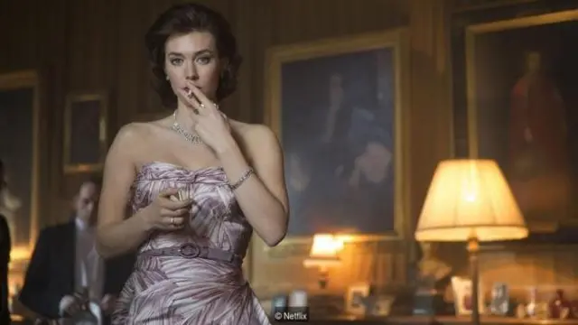 Kostum untuk serial TV The Crown adalah replika yang mirip dari gaun-gaun asli, dan menangkap kepribadian glamor Putri Margaret.