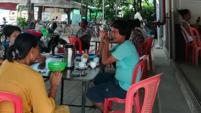 လဘက်ရည်ဆိုင်တွေပုံမှန်ပြန်ဖွင့်နေကြ