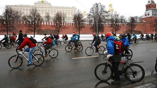 Зимний велопарад в Москве в 2016 году
