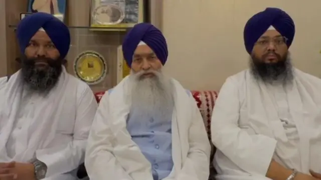 ਅਕਾਲ ਤਖ਼ਤ ਦੇ ਜਥੇਦਾਰ ਗਿਆਨੀ ਰਘਬੀਰ ਸਿੰਘ 