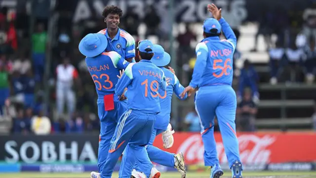 दीपेश देवेंद्रन