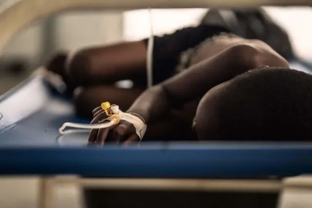 Eeyan to ligbadi kọlẹra