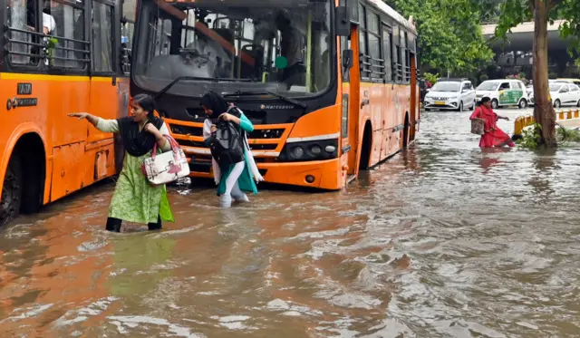 انڈیا، بارش، سیلاب