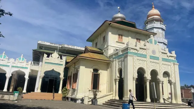 Mak Dek, Safiatuddin, gampong ule lheue, banda aceh, aceh, tsunami aceh 2004, peringatan tsunami aceh 2004, gempa, tsunami, mitigasi, masjid baiturrahim