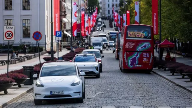 تنها ده درصد ماشین‌های نو که در بازار نروژ فروخته شد بنزینی بود