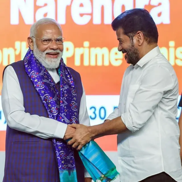  பிரதமர் நரேந்திர மோதி 