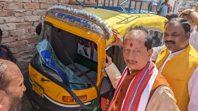 बीजेपी नेता विजय कुमार सिंहा