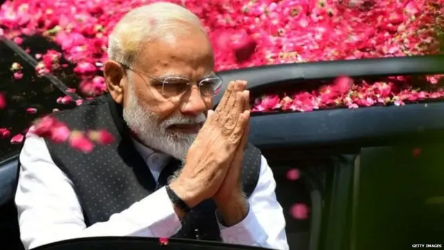 नरेंद्र मोदी