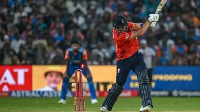 इंग्लंडच्या संघाची सुरुवात चांगली झाली होती, मात्र त्यांचे फलंदाज याचा फायदा घेऊ शकले नाहीत