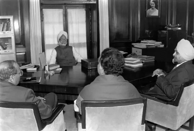 डॉ. मनमोहन सिंग