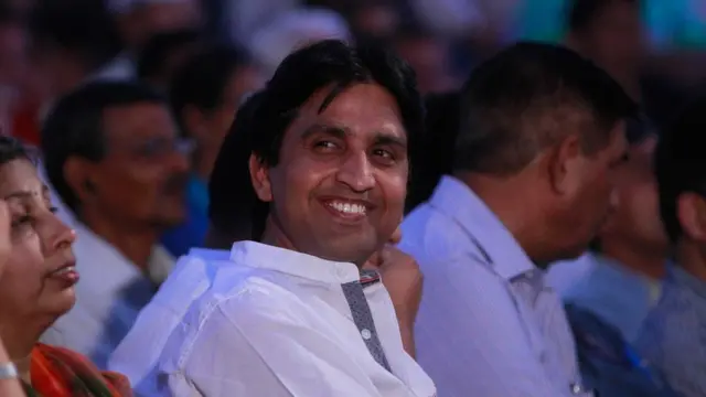 कुमार विश्वास