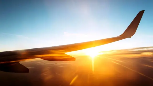 Чтобы помочь побороть аэрофобию, можно использовать виртуальную реальность