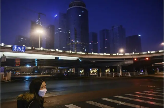 北京街头行人稀少