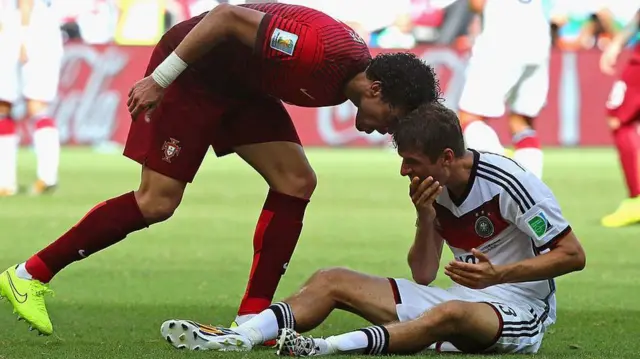 عصبانی شدن پپه فقط محدود به رقابت‌های باشگاهی نیست