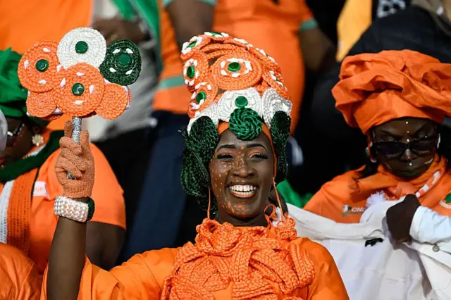 مشجعة إيفوارية