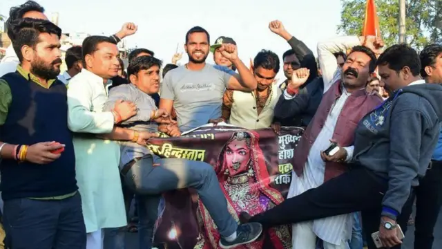 కర్ణీసేన