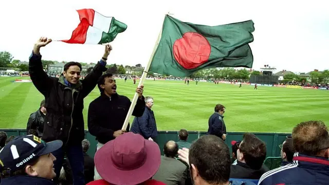 বাংলাদেশের প্রথম বিশ্বকাপে গ্যালারিতে একজন সমর্থক
