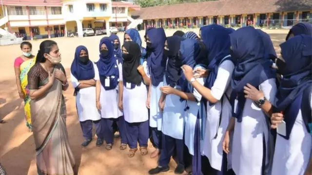 कर्नाटक हिजाब विवाद