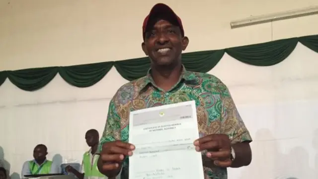 Adan Barre Ducaale oo ku guuleystey kursiga Gaarisa