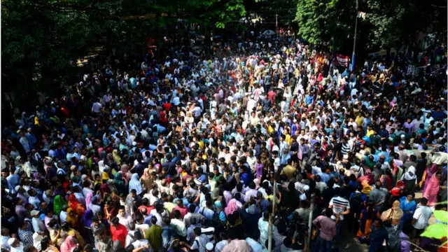 গত বছর বুয়েটে ভর্তি পরীক্ষার দিনের ভিড়।