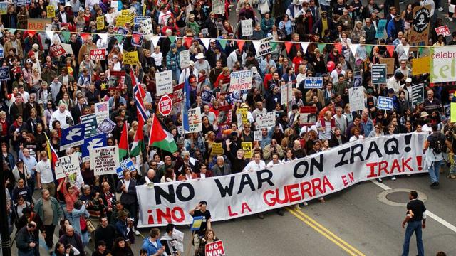 Manifestations contre la guerre en Irak