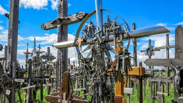 Гора Хрестів